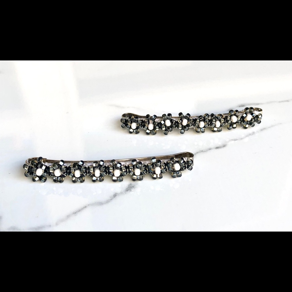 ***NEW*** Gray sparkle flower barrette pair